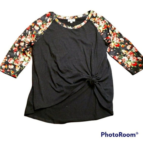 COPY - Umgee top size Large - Picture 1 of 3